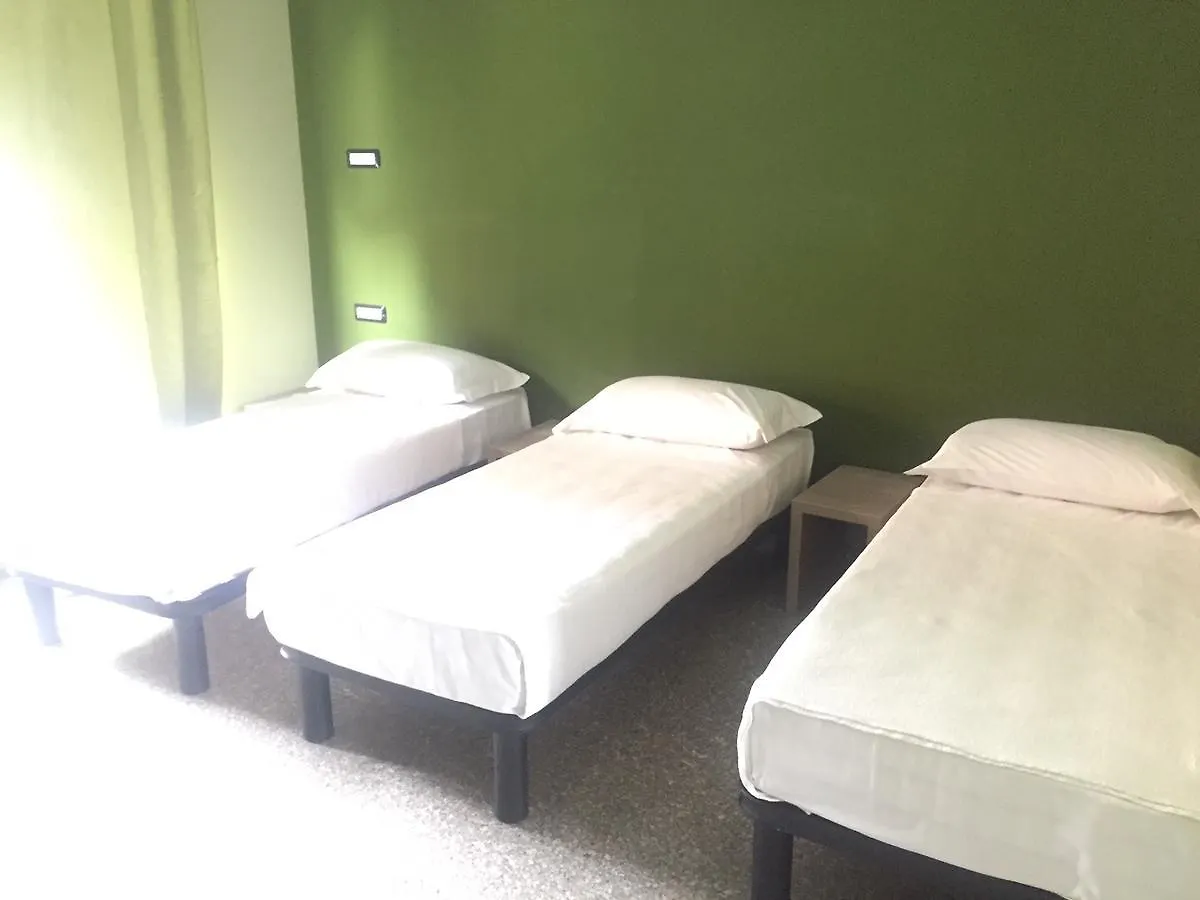 Mrhostel Milano Hostel